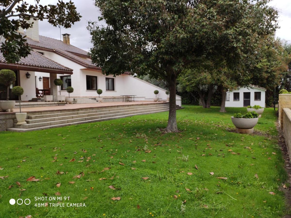 Villa Blanca Con Piscina A 15 Minutos De Toledo - Apartamentos Aloha Toledo Olias del Rey Exterior photo
