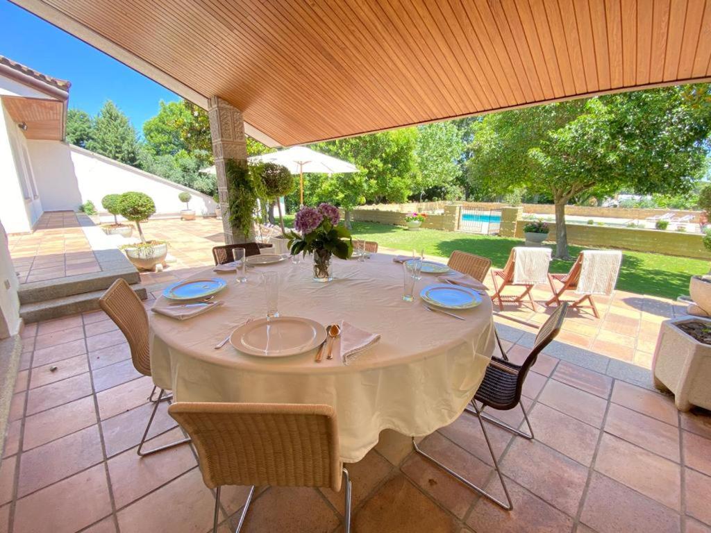 Villa Blanca Con Piscina A 15 Minutos De Toledo - Apartamentos Aloha Toledo Olias del Rey Exterior photo