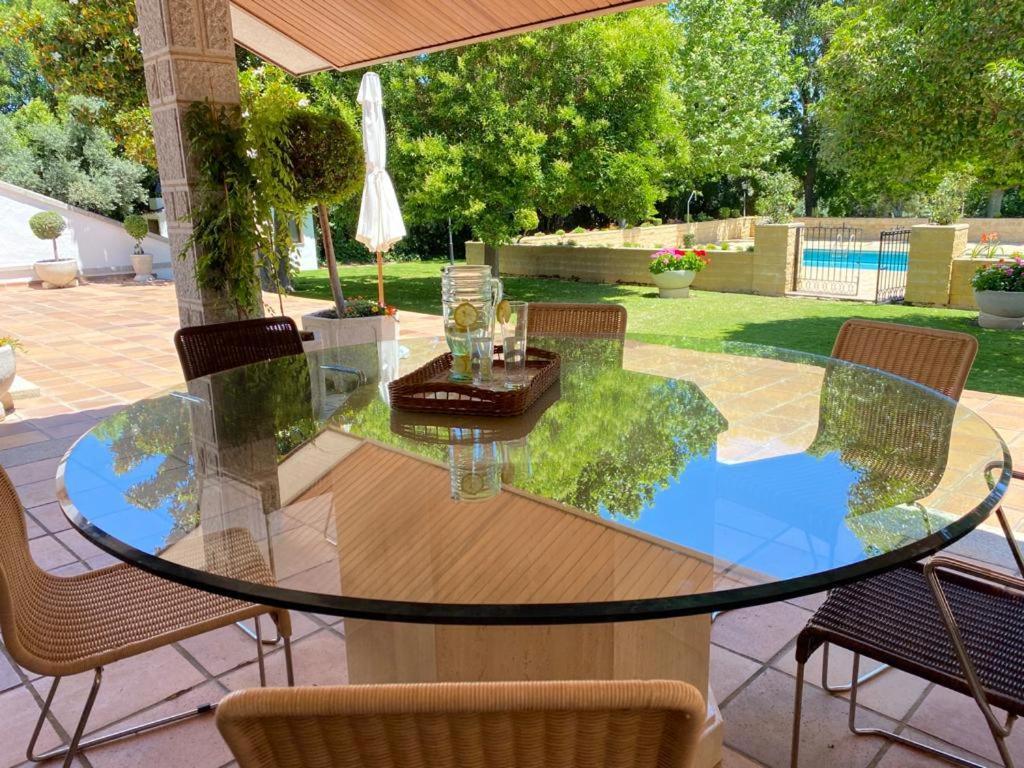 Villa Blanca Con Piscina A 15 Minutos De Toledo - Apartamentos Aloha Toledo Olias del Rey Exterior photo