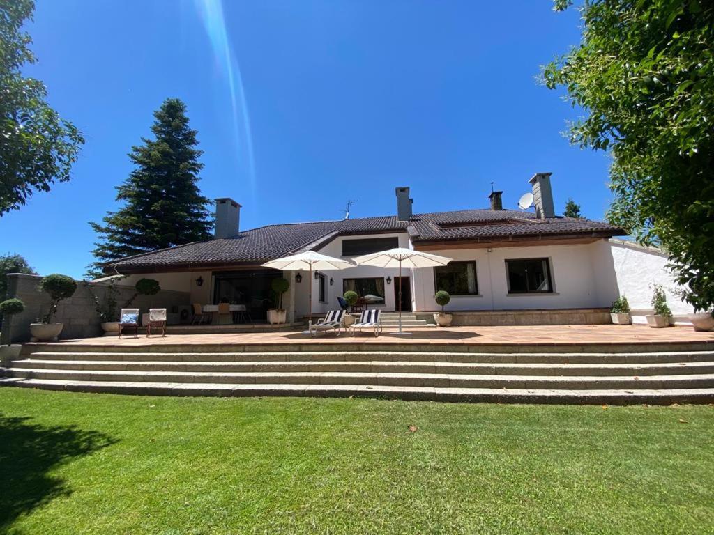 Villa Blanca Con Piscina A 15 Minutos De Toledo - Apartamentos Aloha Toledo Olias del Rey Exterior photo